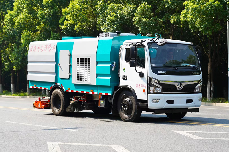 全新研發的道路污染清除車今日面世！ 