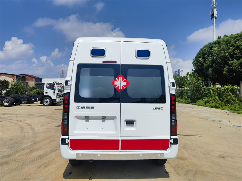 華通牌江鈴福順救護車