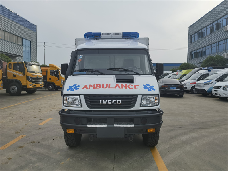 華通牌依維柯歐霸四驅(qū)方艙救護(hù)車(chē)