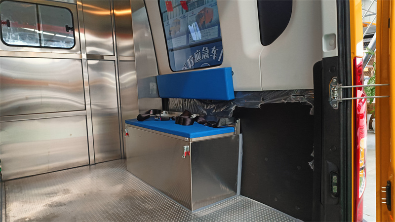 依維柯歐盛救險車（氣防車）